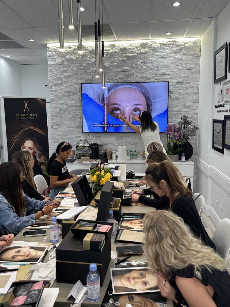 Microblading-Courses-USA-Pic (14)